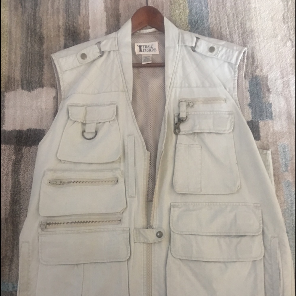 ‘Trail Designs’ Men’s Khaki Utility Vest